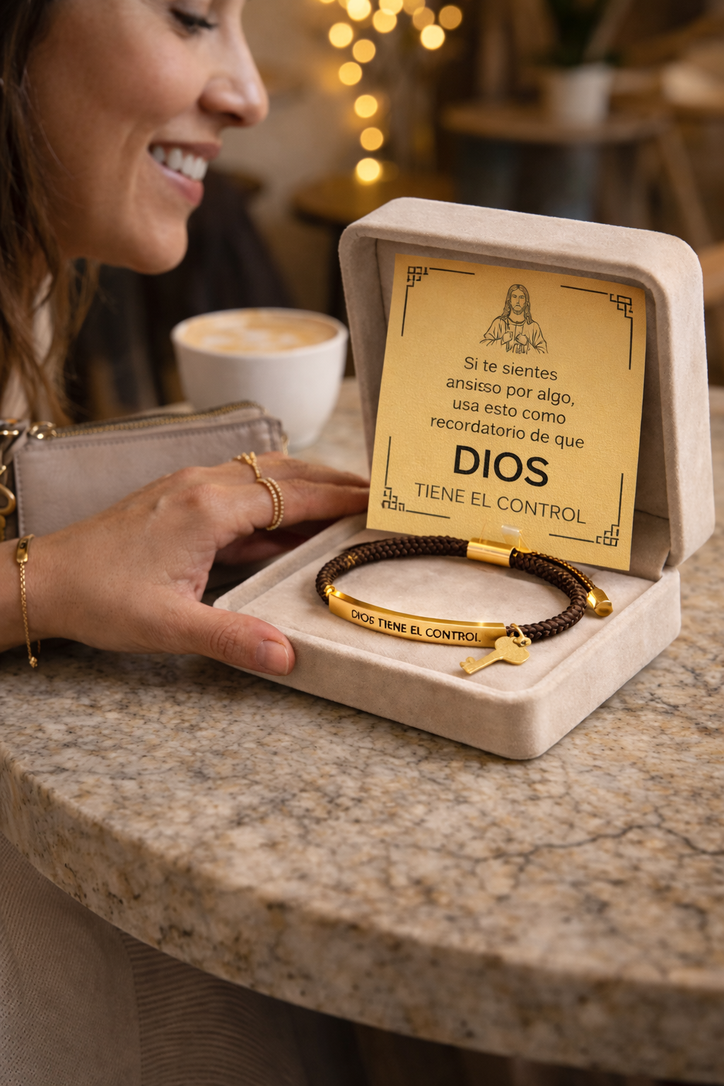 ✨ BRAZALETE "DIOS TIENE EL CONTROL" – BAÑO DE ORO 18K | 🔥 POR SOLO UN 26% MÁS, TE LLEVAS EL DOBLE